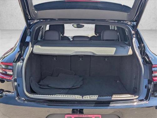 Agate Gray Metallic 2015 Porsche Macan Macan S