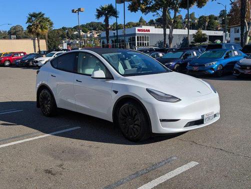 2021 Tesla Model Y Long Range Dual Motor All-Wheel Drive