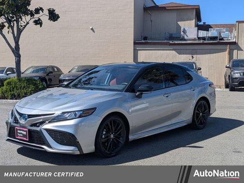 Celestial Silver Metallic/Midnight Black Metallic 2024 Toyota Camry Hybrid SE