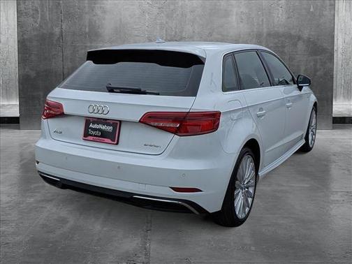 2017 Audi A3 e-tron 1.4T Tech Premium Plus