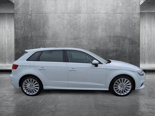 2017 Audi A3 e-tron 1.4T Tech Premium Plus