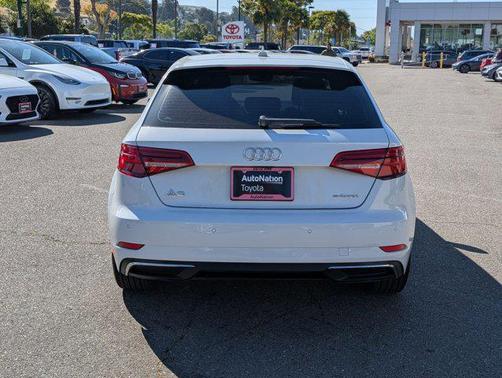 2017 Audi A3 e-tron 1.4T Tech Premium Plus