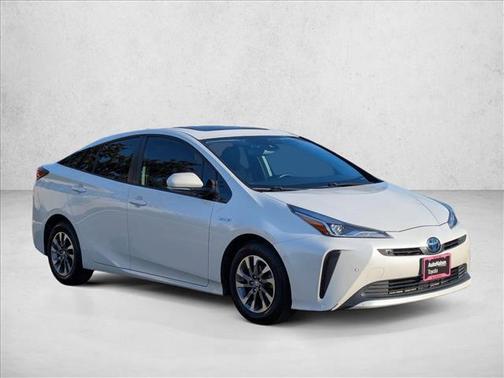 2019 Toyota Prius XLE