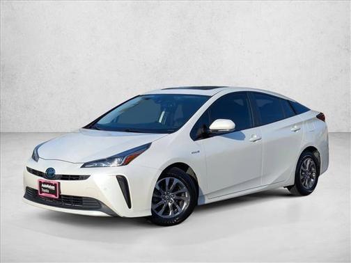 2019 Toyota Prius XLE