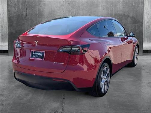 2023 Tesla Model Y Long Range Dual Motor All-Wheel Drive