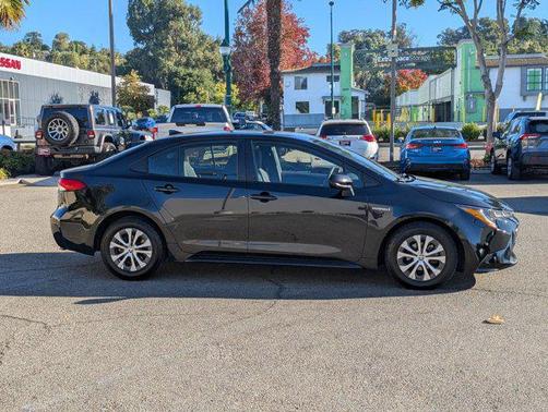 2020 Toyota Corolla Hybrid LE