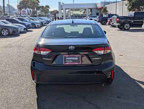 2020 Toyota Corolla Hybrid LE