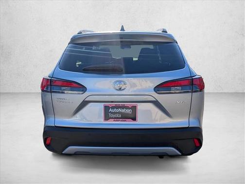 2024 Toyota Corolla Cross XLE