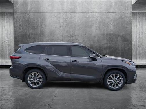 2023 Toyota Highlander Hybrid Limited