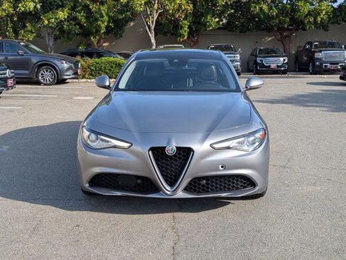 2017 Alfa Romeo Giulia Ti