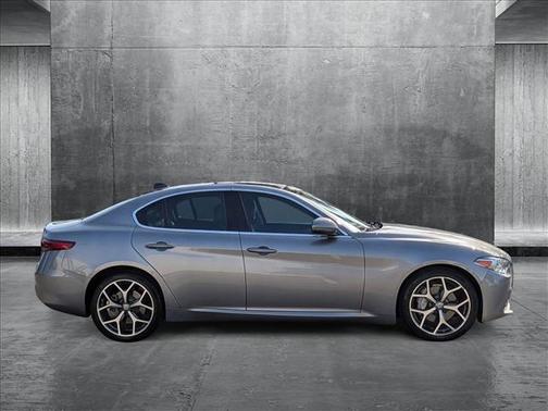 2017 Alfa Romeo Giulia Ti