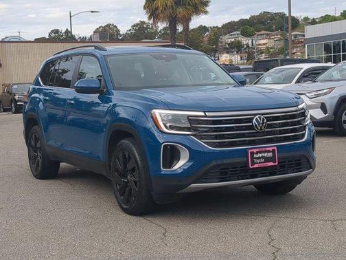 2025 Volkswagen Atlas 2.0T SE w/Technology 4MOTION