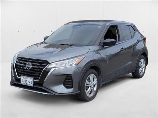 2022 Nissan Kicks S