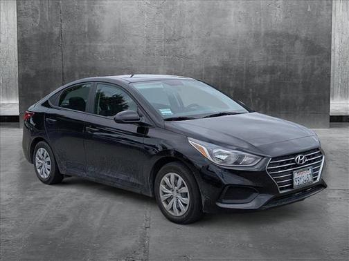 2022 Hyundai Accent SE