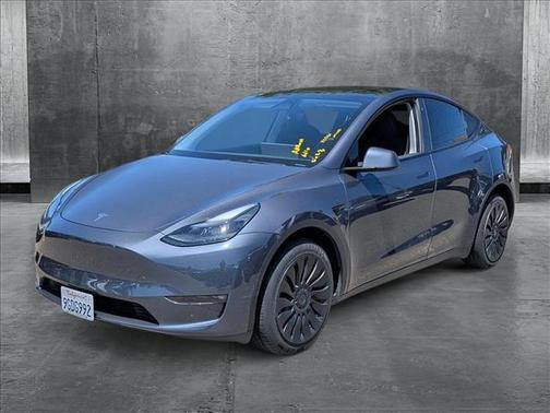 2023 Tesla Model Y Long Range Dual Motor All-Wheel Drive