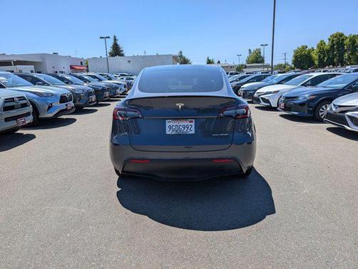 2023 Tesla Model Y Long Range Dual Motor All-Wheel Drive