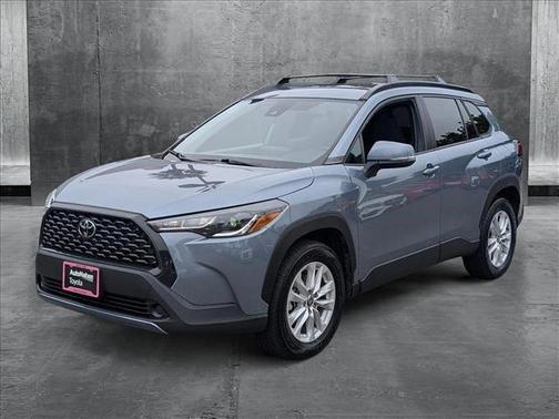 2022 Toyota Corolla Cross LE