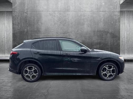 2018 Alfa Romeo Stelvio Sport