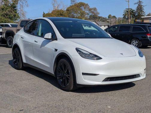 2021 Tesla Model Y Long Range Dual Motor All-Wheel Drive