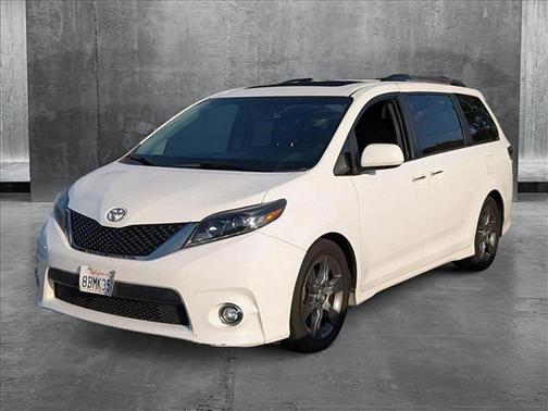 2015 Toyota Sienna SE