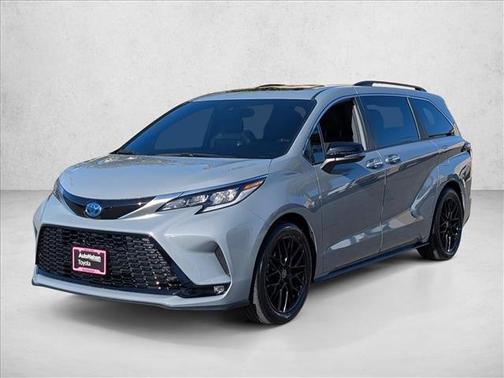 2024 Toyota Sienna XSE 7 Passenger