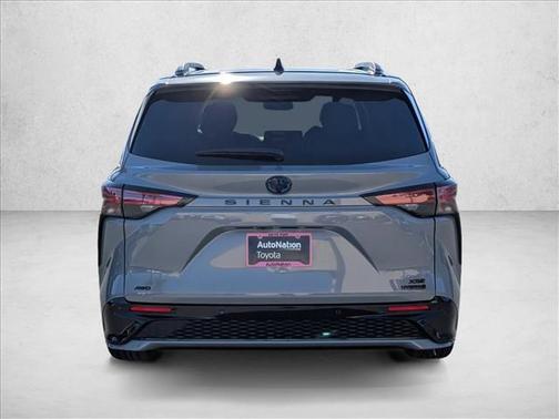 2024 Toyota Sienna XSE 7 Passenger