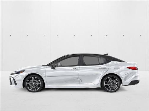 Wind Chill Pearl w/Midnight Black Metallic Roof 2026 Toyota Camry XSE
