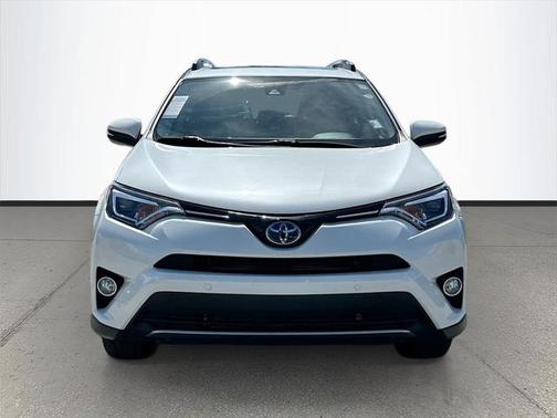 2018 Toyota RAV4 Hybrid SE