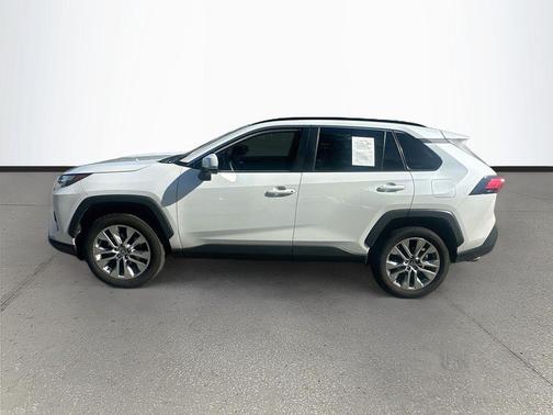 Wind Chill Pearl 2024 Toyota RAV4 XLE Premium