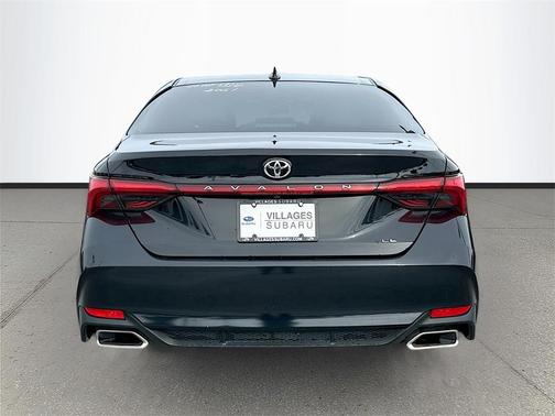 2021 Toyota Avalon XLE