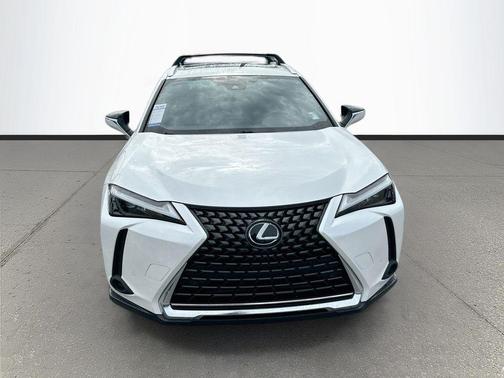 Eminent White Pearl 2024 Lexus UX 250h Base