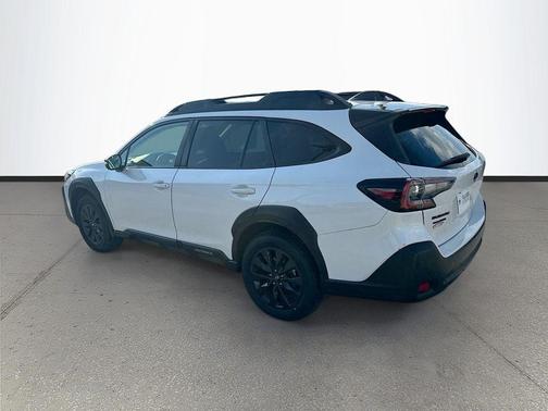 Crystal White Pearl 2024 Subaru Outback Onyx Edition