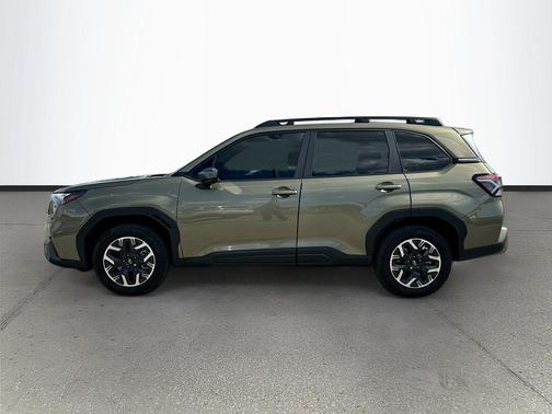 Green Metallic 2025 Subaru Forester Premium