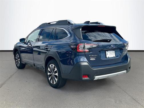 2023 Subaru Outback Touring