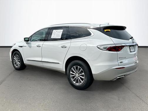 2022 Buick Enclave FWD Essence