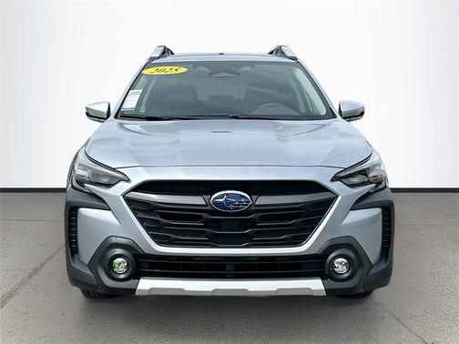 2025 Subaru Outback Touring