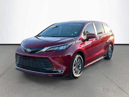 2024 Toyota Sienna XLE