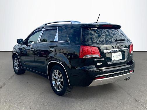Ebony Black 2013 Kia Sorento SX
