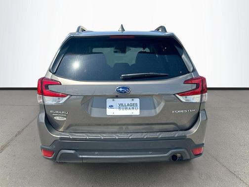 Magnetite Gray Metallic 2021 Subaru Forester Limited