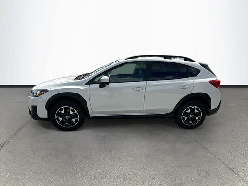 Crystal White Pearl 2018 Subaru Crosstrek 2.0i Premium