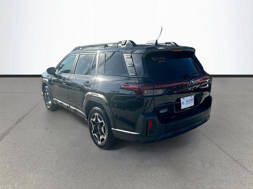 Black / Silver 2026 Subaru Outback Touring