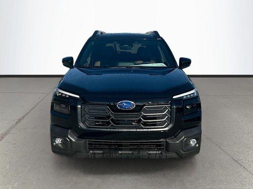 Black / Silver 2026 Subaru Outback Touring