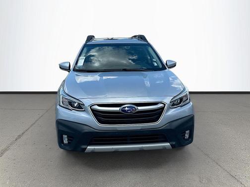 Ice Silver Metallic 2021 Subaru Outback Limited XT