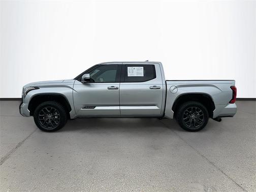 2023 Toyota Tundra Hybrid Platinum