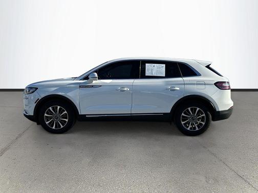 2023 Lincoln Nautilus Standard