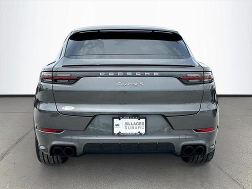 2022 Porsche Cayenne S