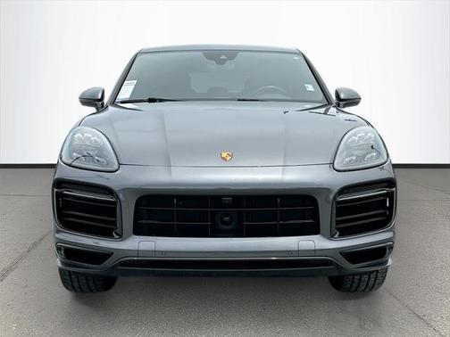 2022 Porsche Cayenne S