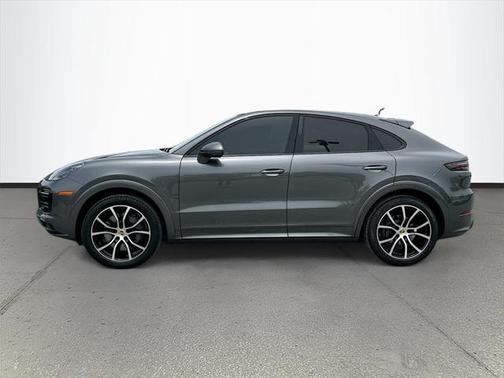 2022 Porsche Cayenne S