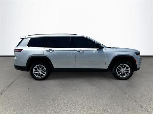 2021 Jeep Grand Cherokee L Laredo