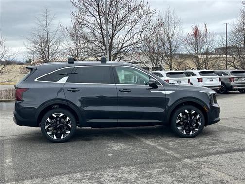 2025 Kia Sorento EX